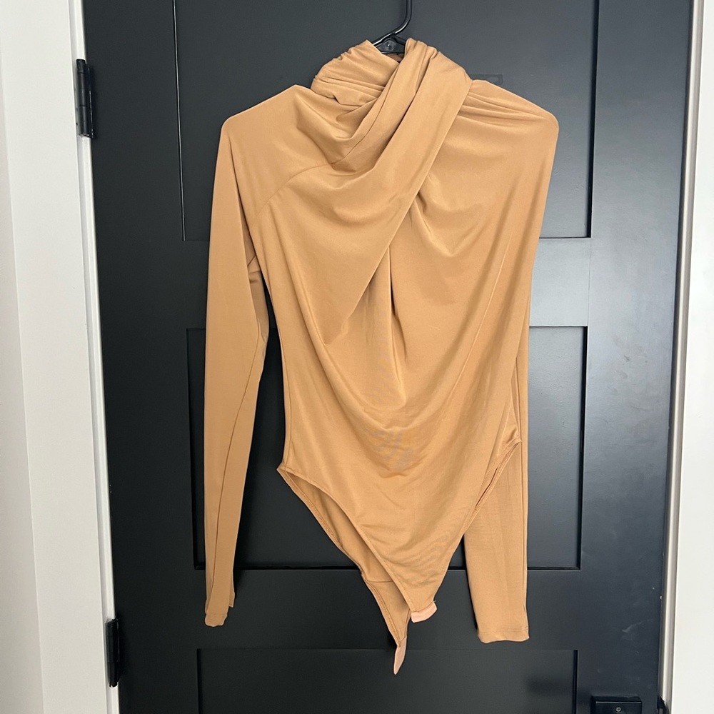 Nude long sleeve bodysuit